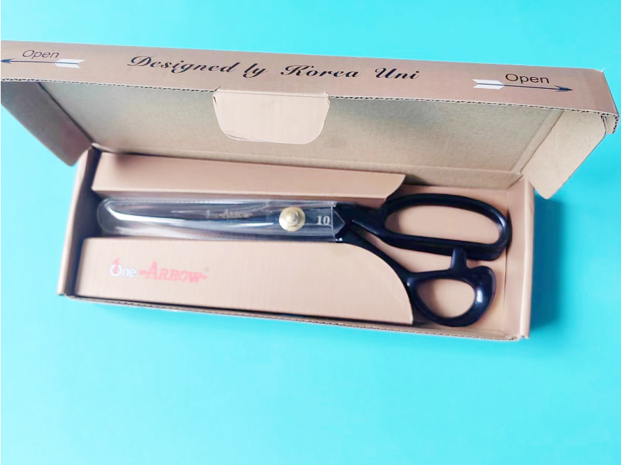 Mid to high end clothing tailor scissors